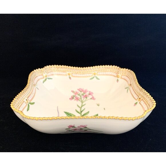 Royal Copenhagen Other - Royal Copenhagen Flora Danica Serving Bowl Dentaria Bulbifera 20/3510 Gilt Edge